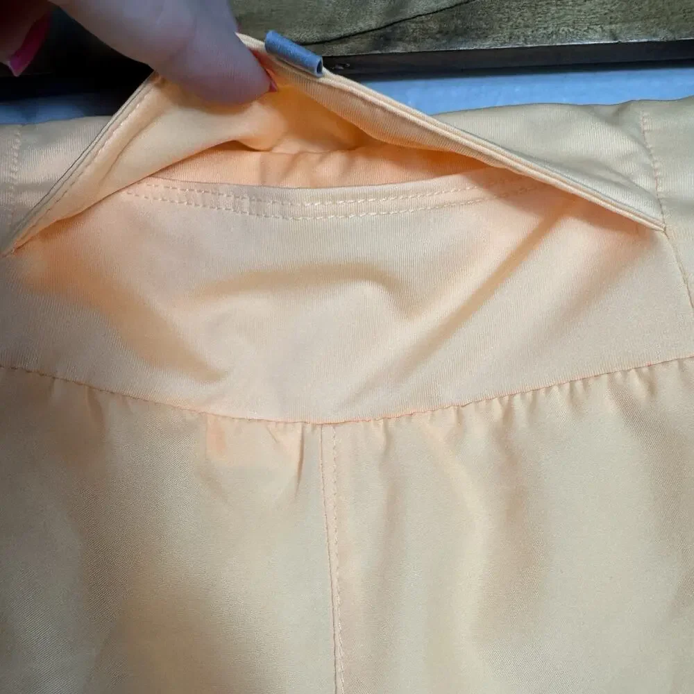 Nike Dri Fit Running Shorts Women Large Peach 3” Inseam Lined Athletic Gym